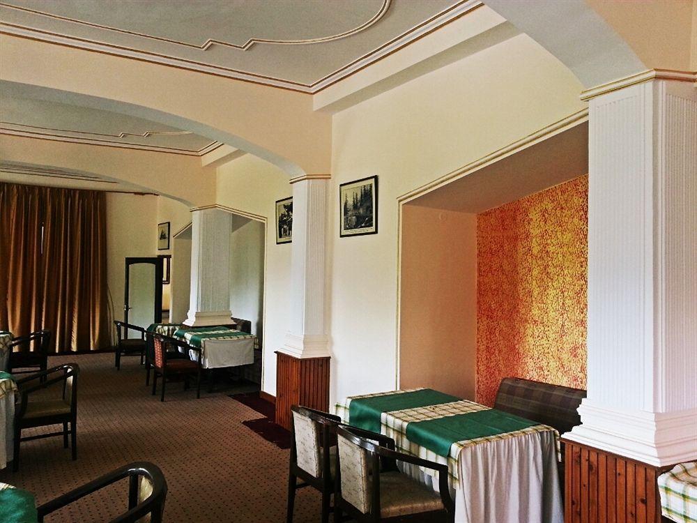 Royal Jardin Whistling Pines Resort Shimla Esterno foto