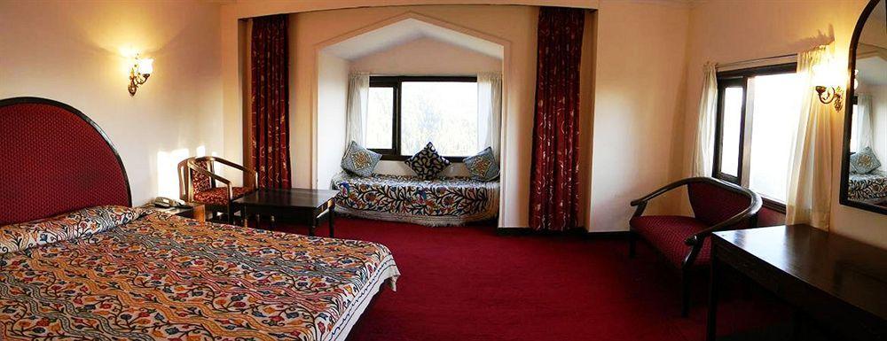 Royal Jardin Whistling Pines Resort Shimla Esterno foto