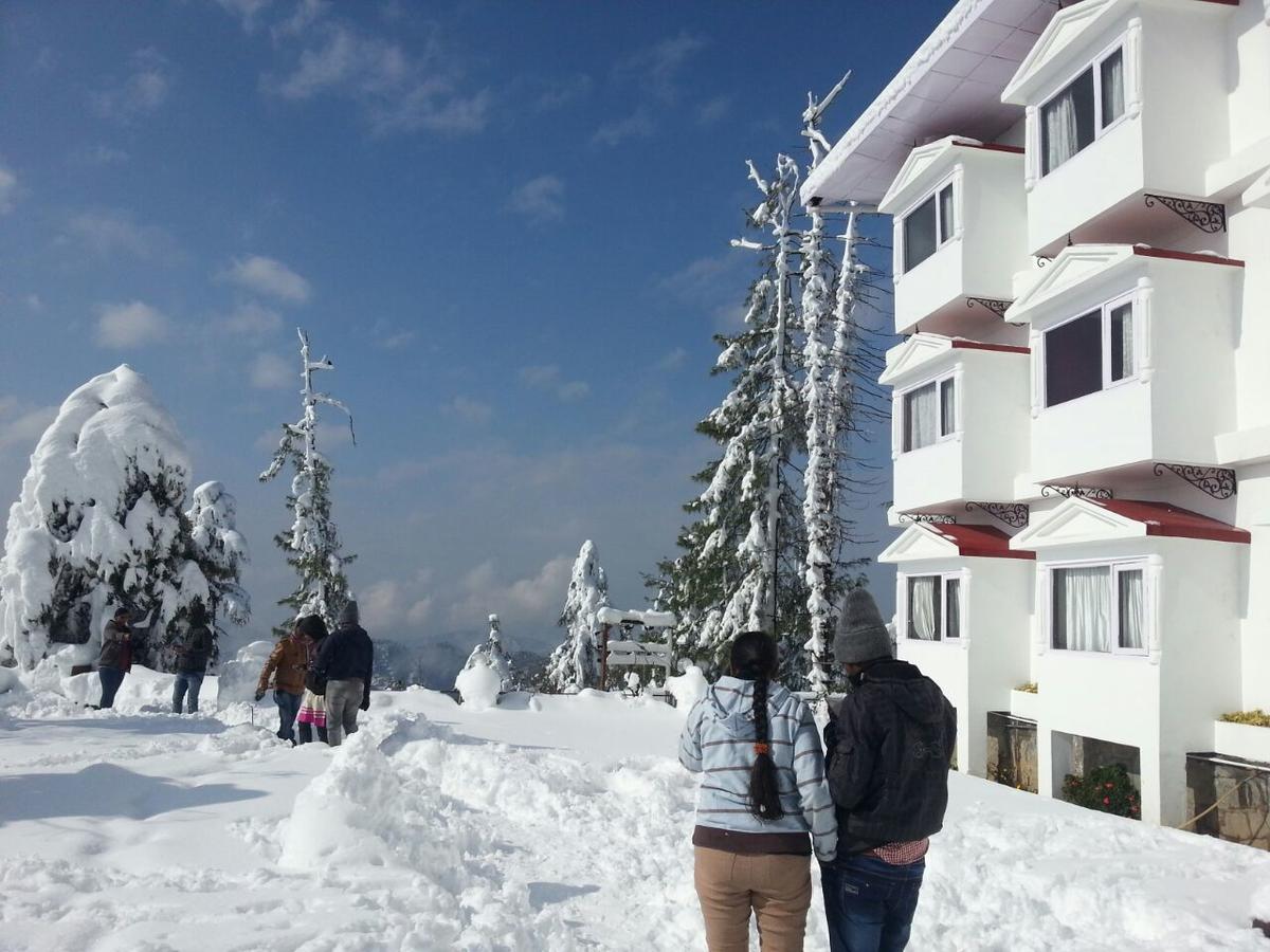 Royal Jardin Whistling Pines Resort Shimla Esterno foto