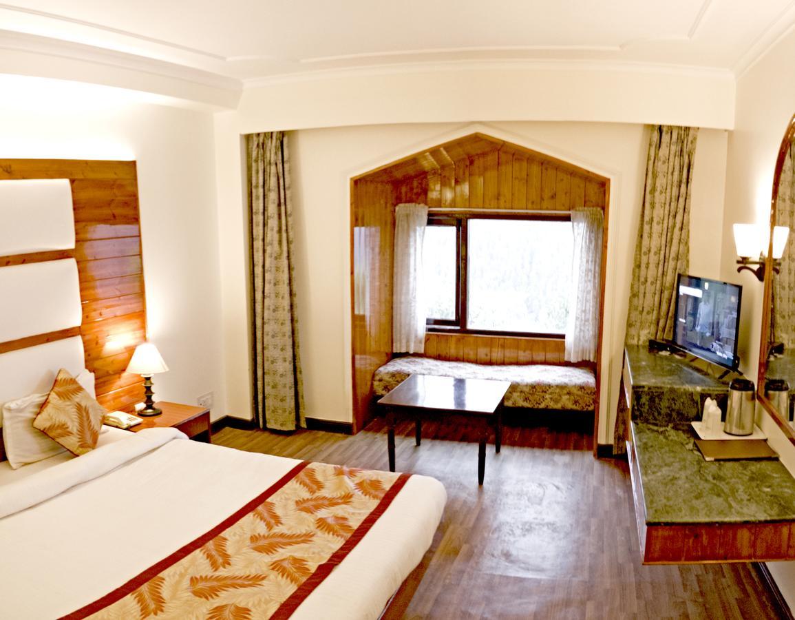 Royal Jardin Whistling Pines Resort Shimla Esterno foto